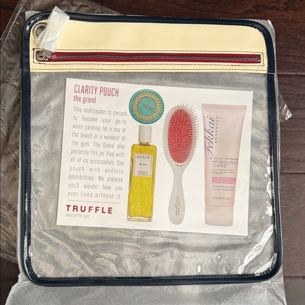 Truffle Clarity Pouch - Cream and Black